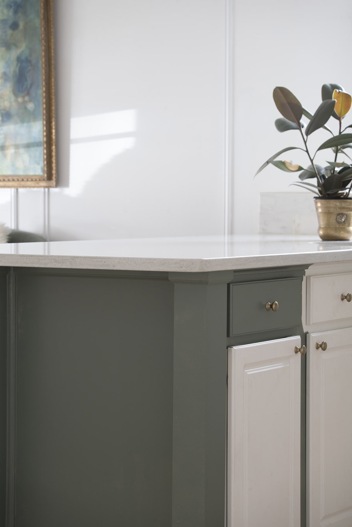 painting laminate kitchen cabinet for budget kitchen updates