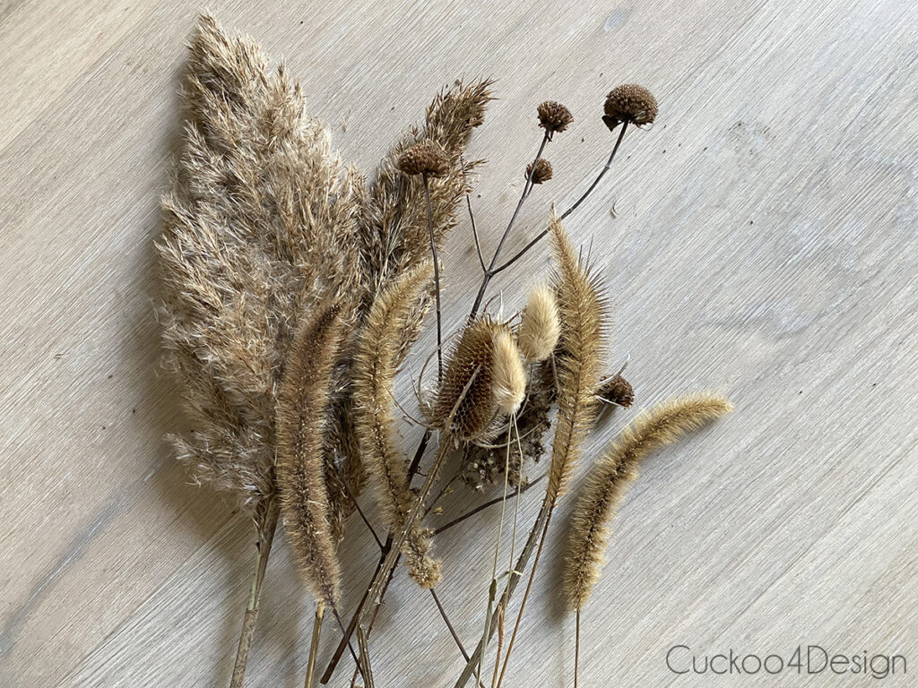 dried florals I found outside to make the dried floral Christmas tree