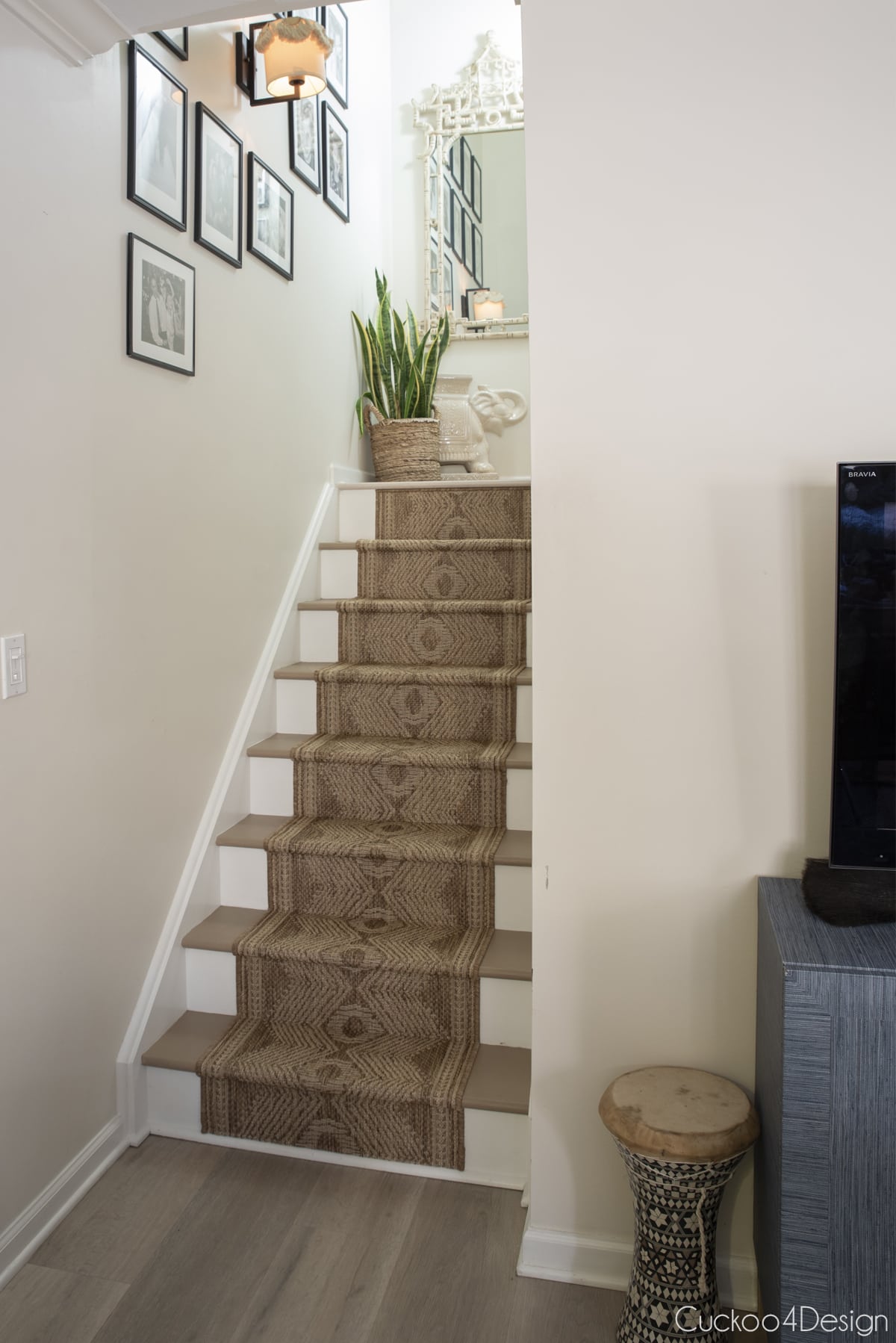 side view of stair runner